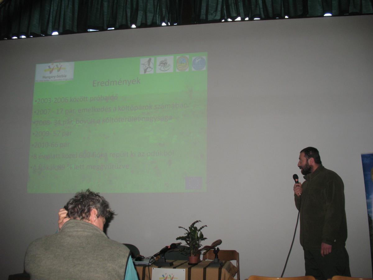 Szekeres presenting the results of the Roller conservation program in Voivodina (Photo: Attila Nagy)